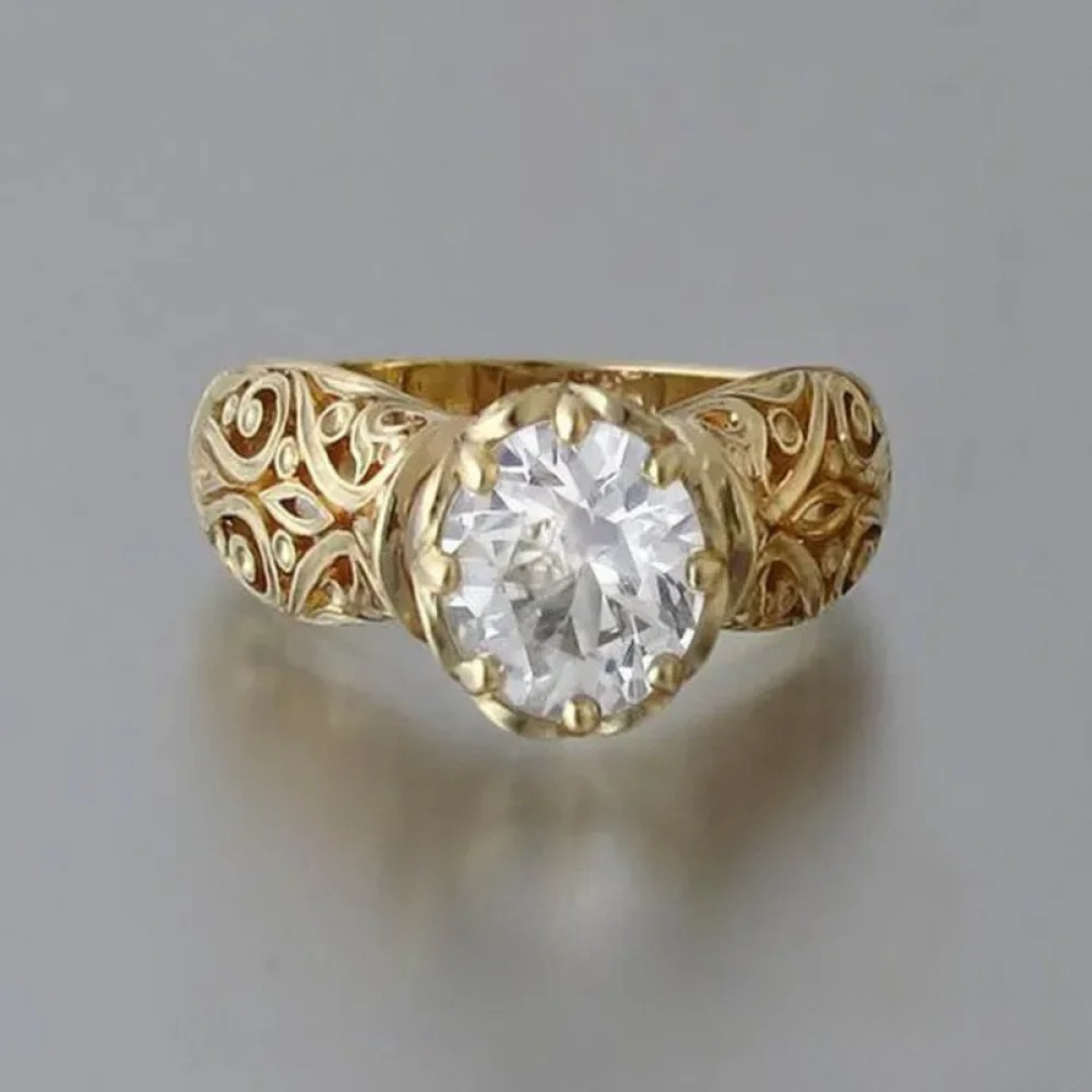 Chic White Zirconia Statement Ring