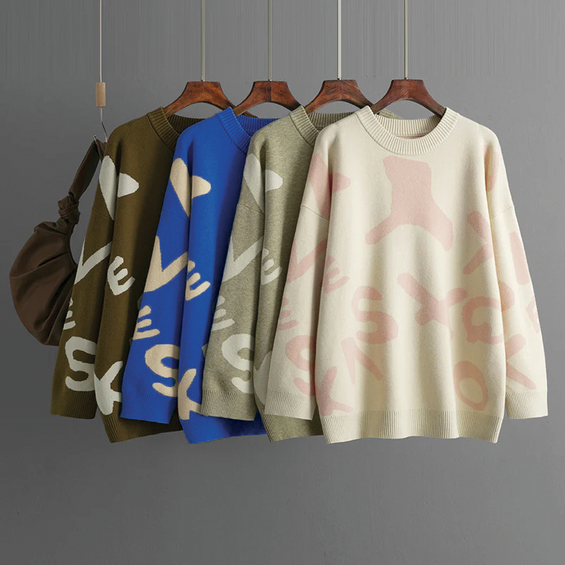 Delilah - Stylish Graphic Knit Sweater for Every Occasion