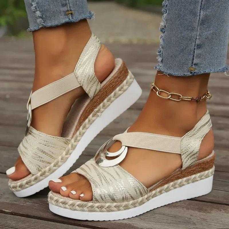 Kayla Chic Mid-Heel Sandals for Any Occasion