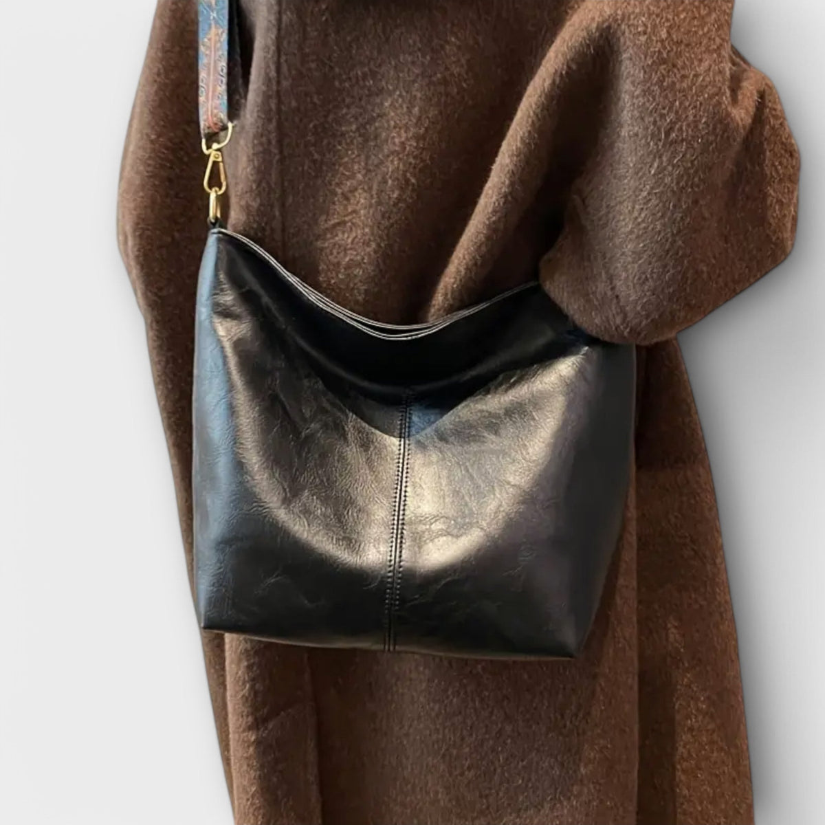LA™ Retro Canvas Handbag for Everyday Wear