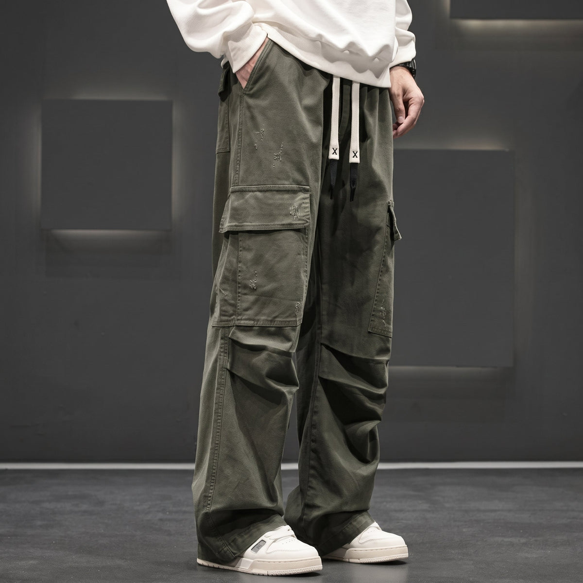 Men's Wide-Leg Cargo Trousers with Drawstring Waist
