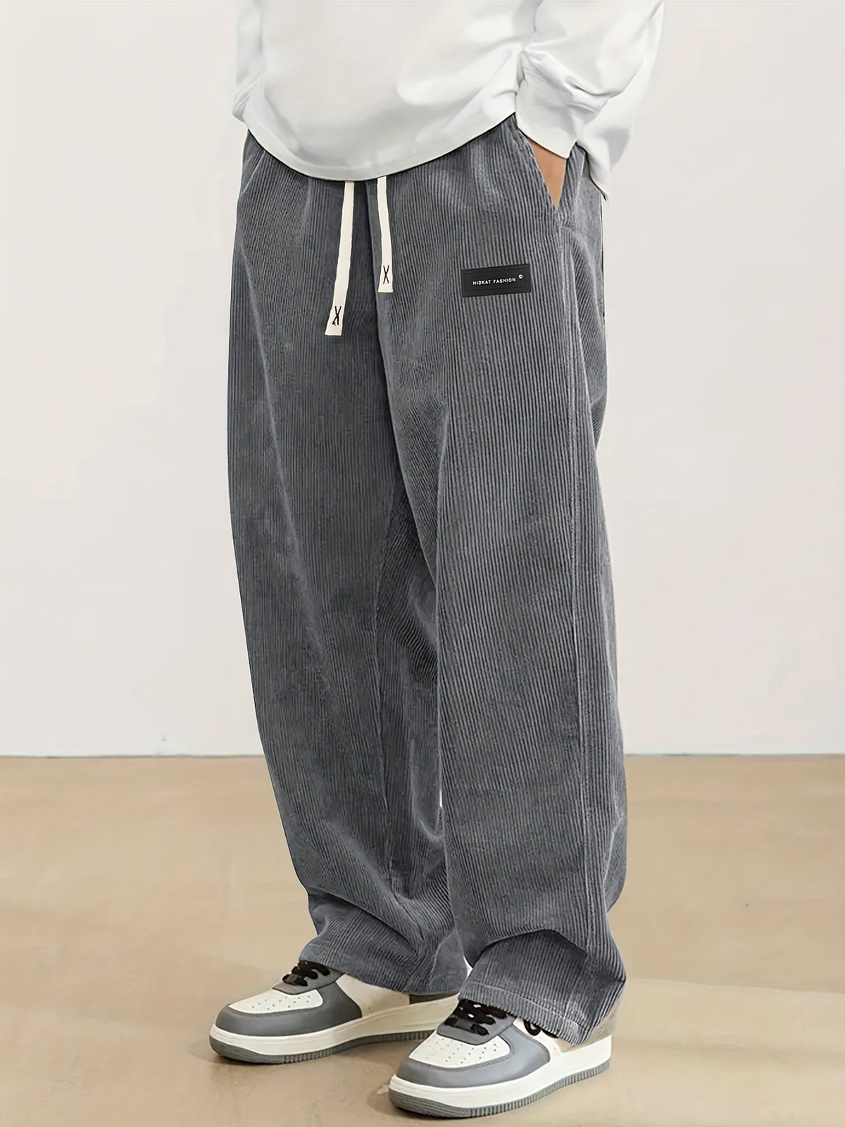 Men's Trousers | Relaxed Straight-Leg Fit 37