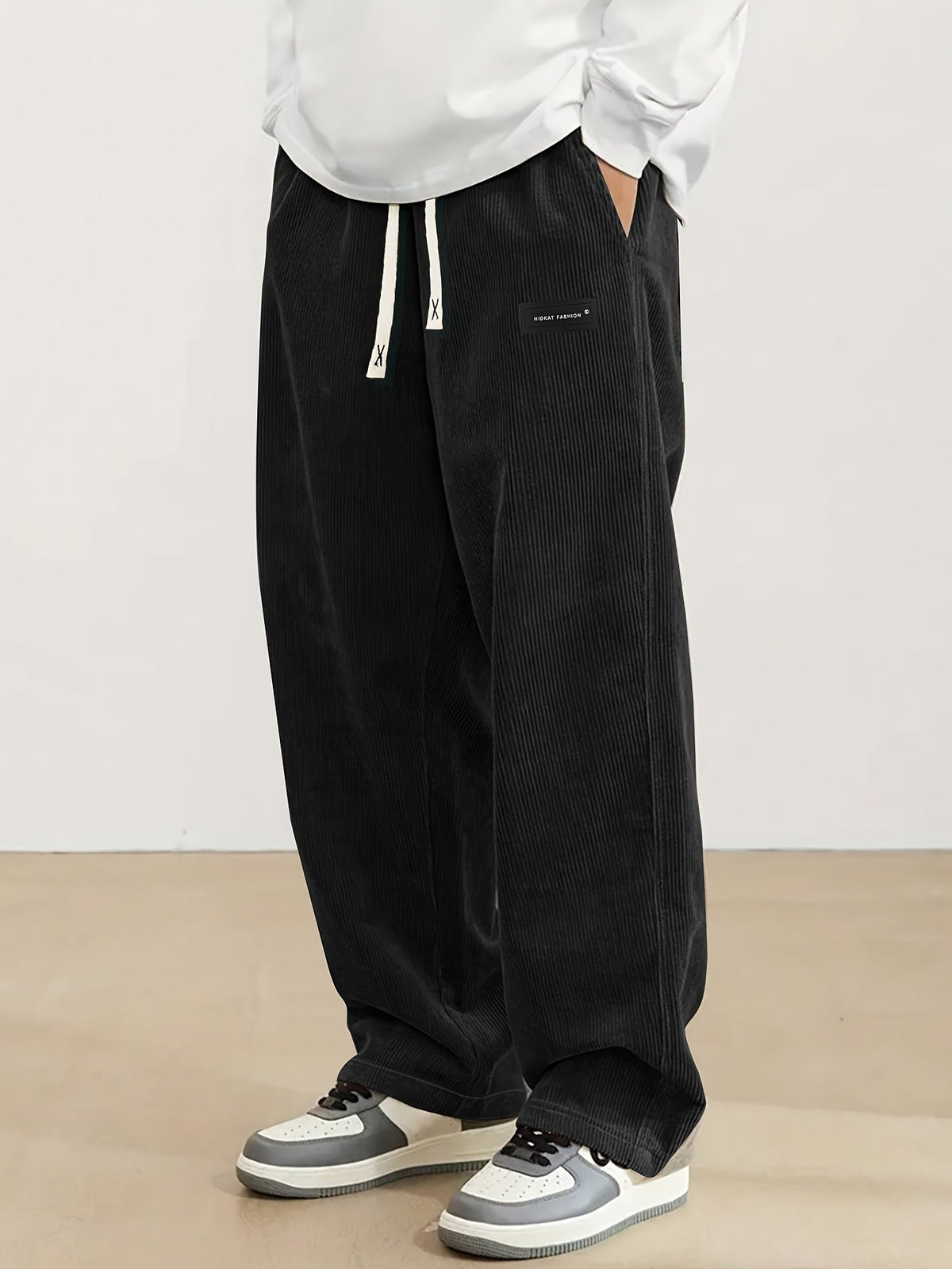 Men's Trousers | Relaxed Straight-Leg Fit 29