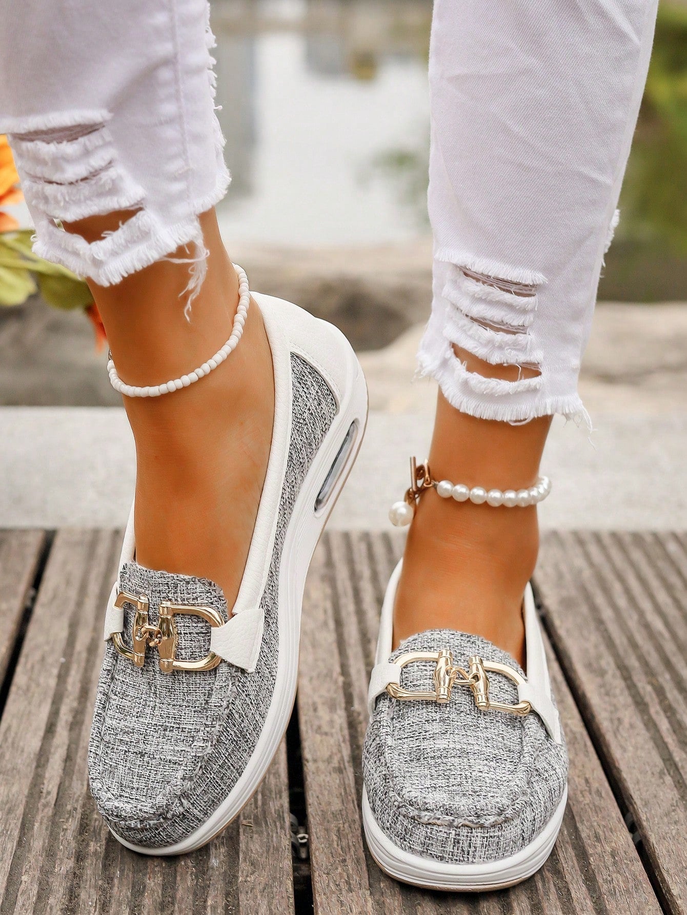 Ellie - Chic Buckle Loafers for Any Occasion