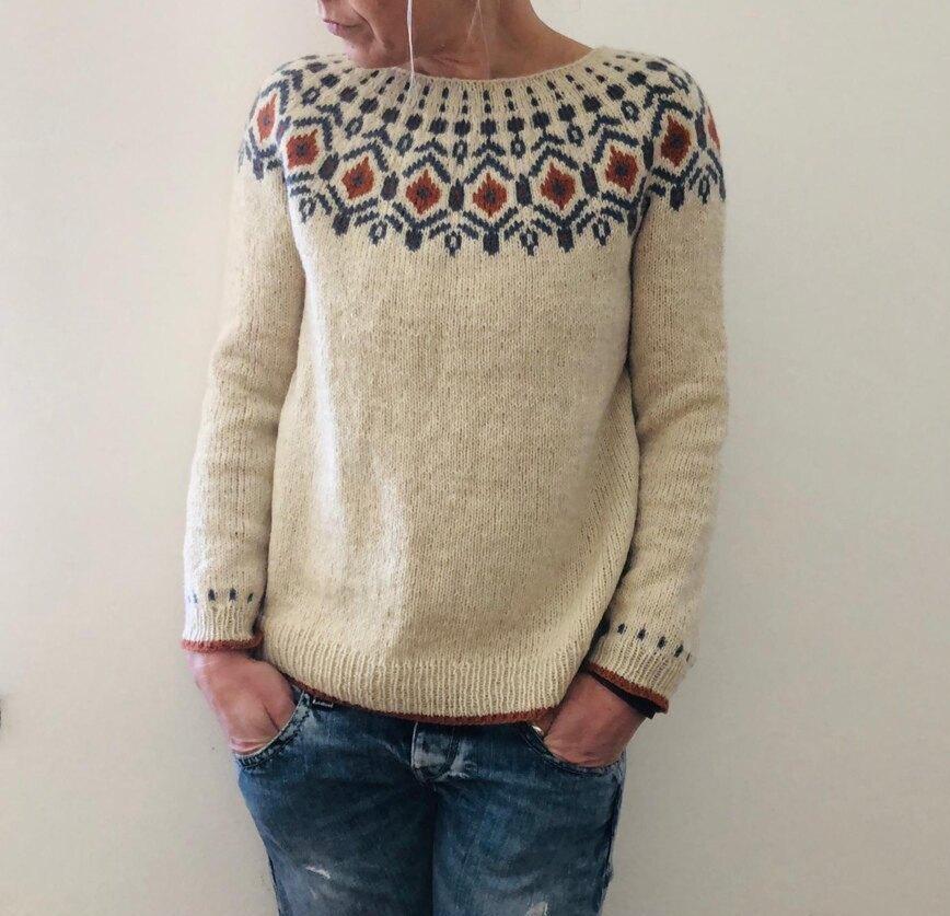 Women's Sweater | Autumn Collar Pattern & Cosy Comfort 4