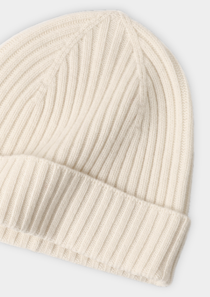 Women's Winter Essentials Set | Soft, Warm Knit for Luxurious Comfort 4