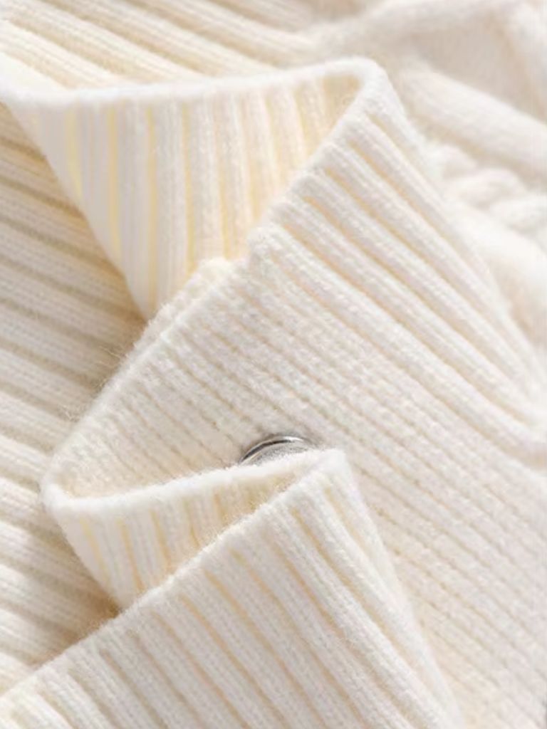 Women's Shawl-Neck Knit Cardigan | Elegant & Warm 4