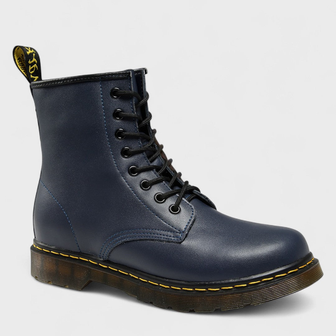 Black ankle boots for women featuring cushioned comfort and a durable sole, designed with a classic style perfect for everyday wear. 7