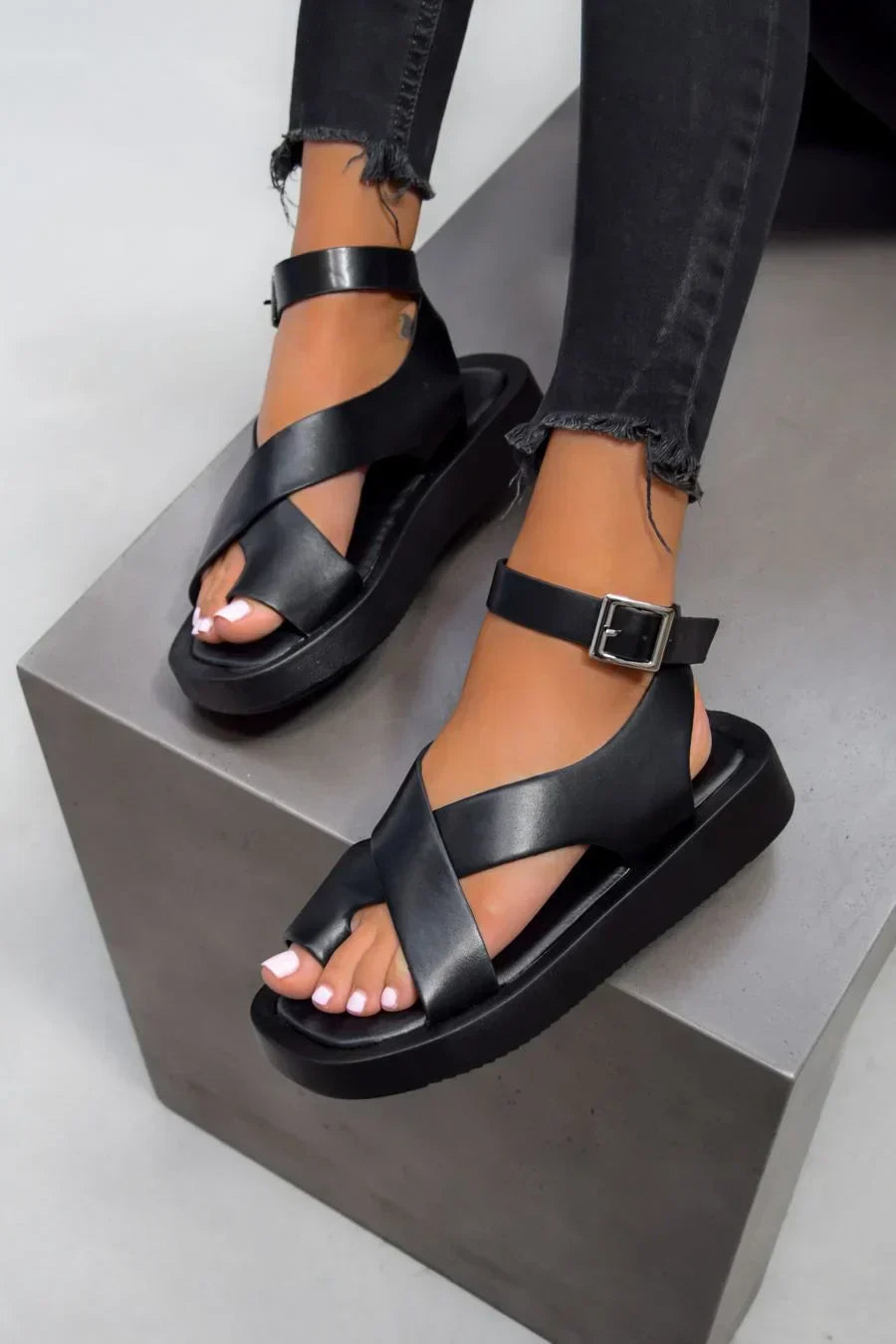 Chic Criss-Cross Ankle Strap Platform Sandals