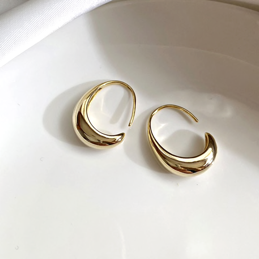 Chic Gold Hoop Earrings for Daily Wear