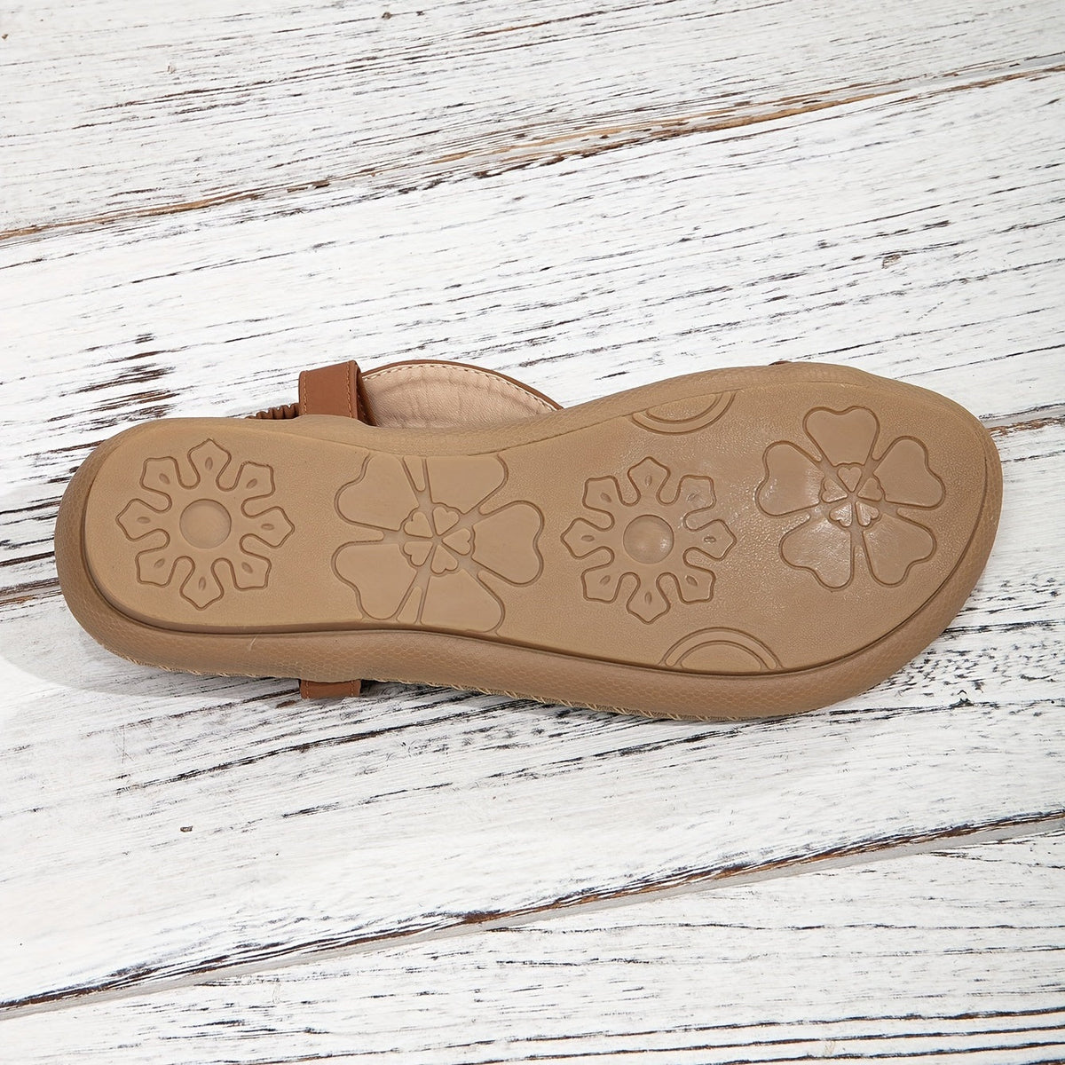 Chic Heart Strap Sandals for Everyday Wear