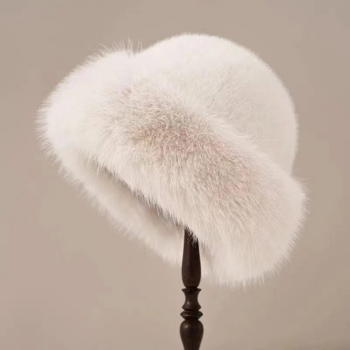 Chic Vintage Faux Fur Hat for Winter Fashion