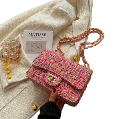 Chic Women's Shoulder Bag for Everyday Wear