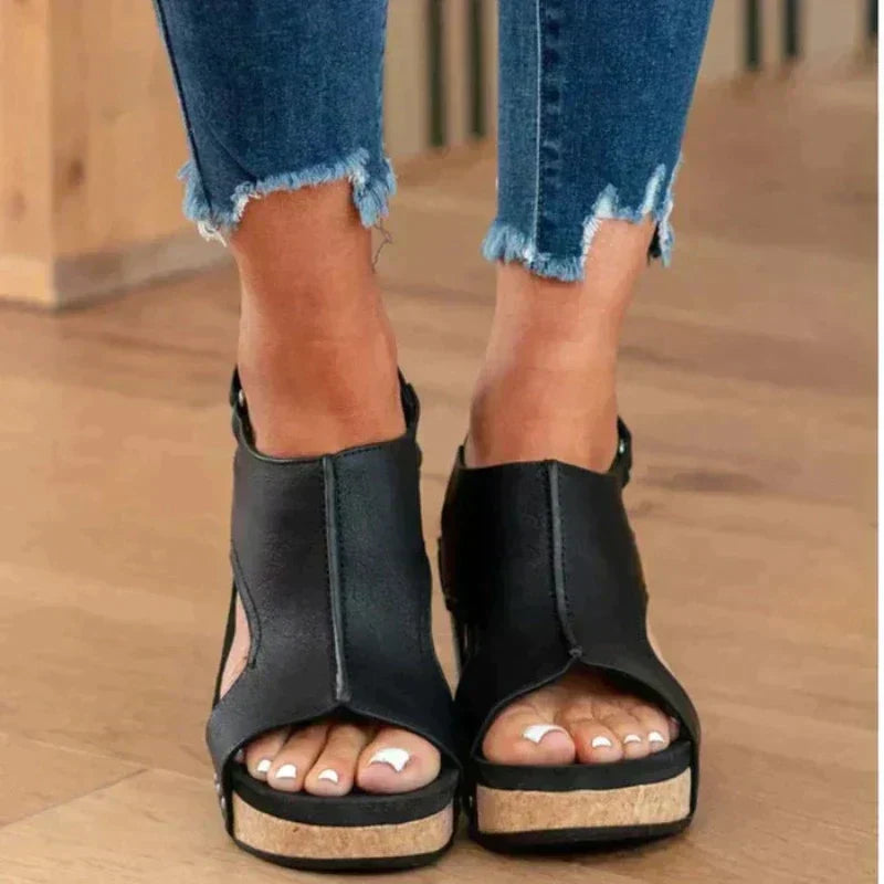 Chic Women's Wedge Sandals for Any Occasion