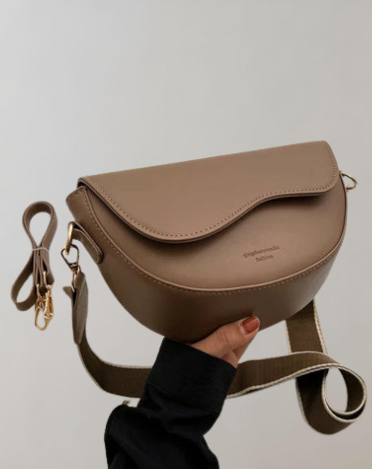 Women's Crossbody Bag | Adjustable Strap & Secure Closure 1