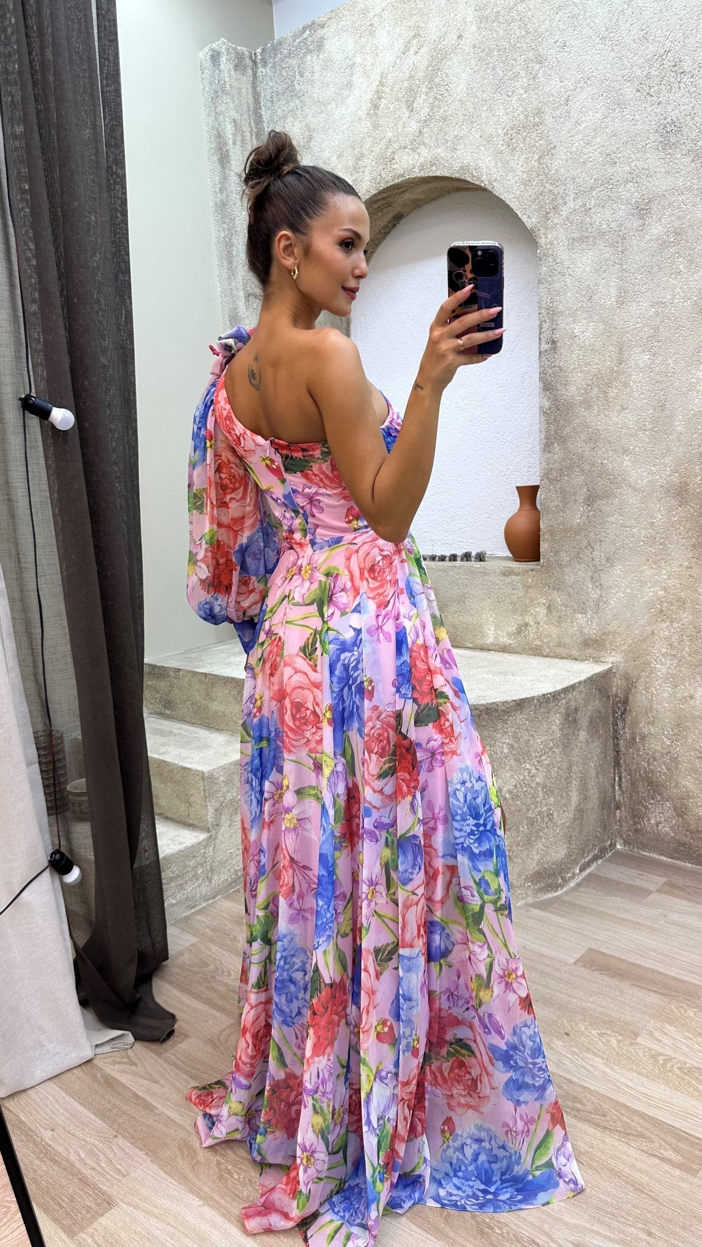 Elegant Flowy Shoulder Dress for Summer Events - Selvina 1