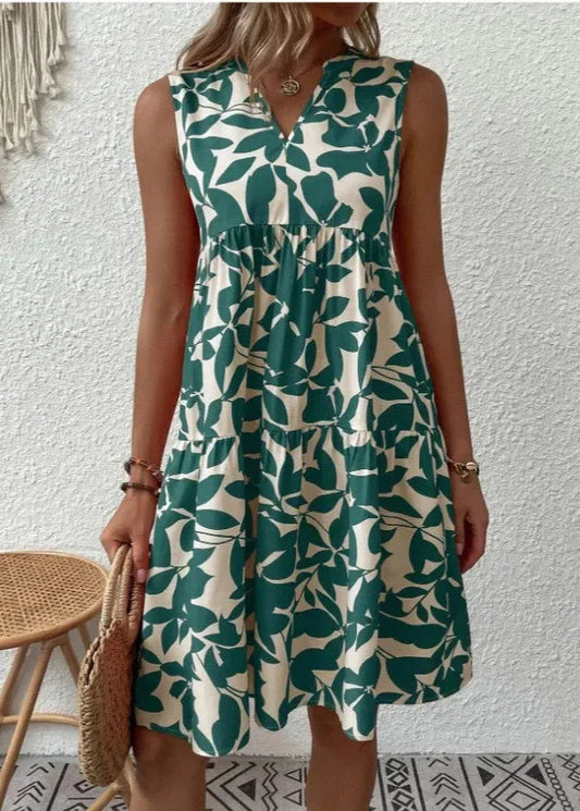 Elegant Summer Dress with V-Neck and Feminine Silhouette 0
