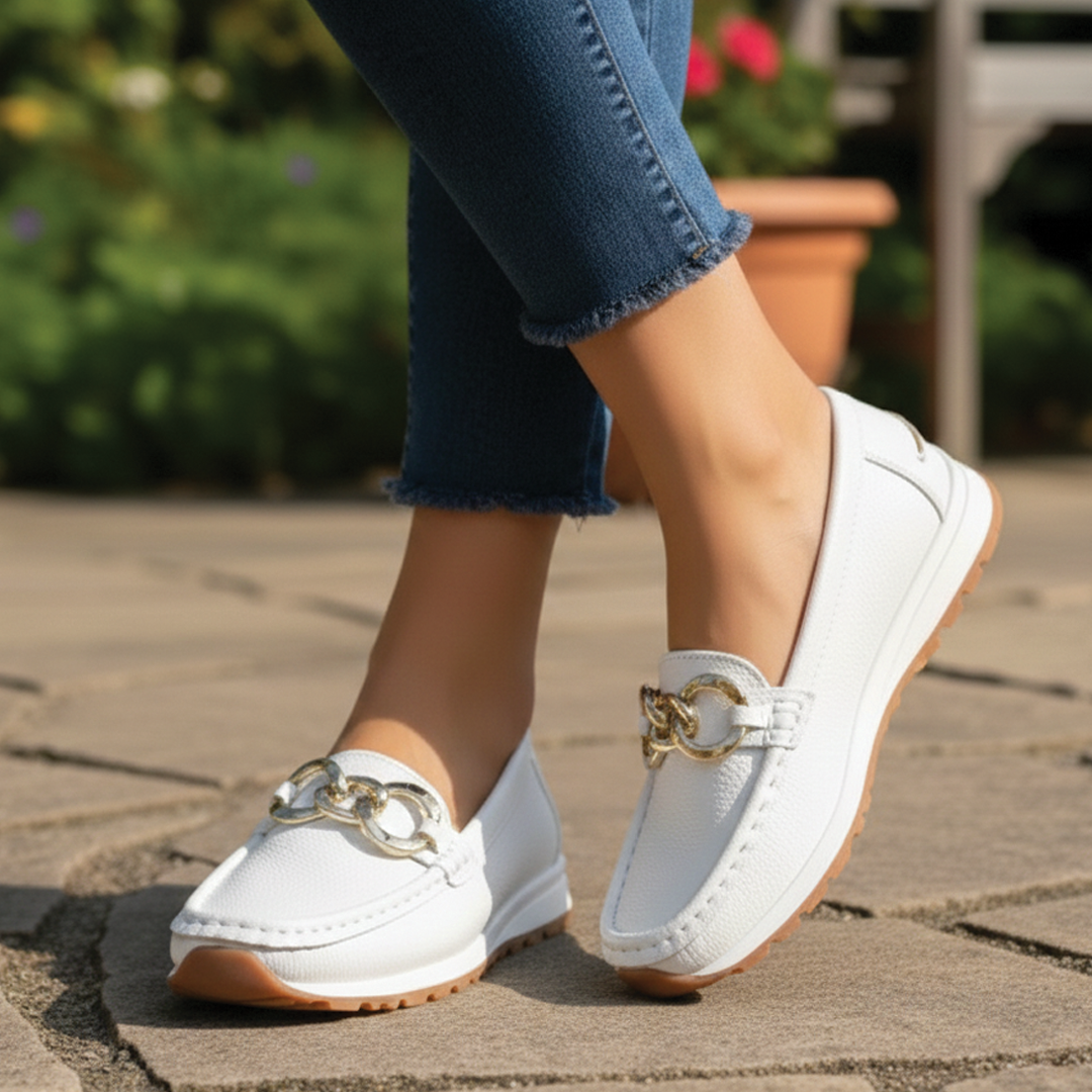 Ellie - Chic Buckle Loafers for Any Occasion