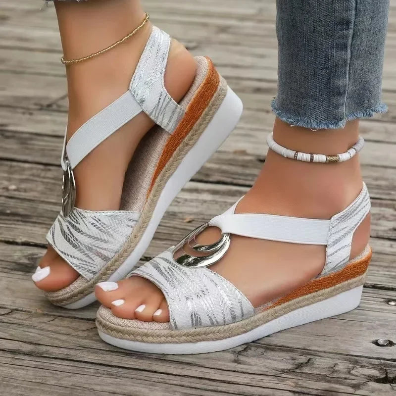 Kayla Chic Mid-Heel Sandals for Any Occasion