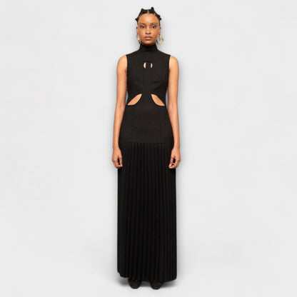 Kristen - Stylish Maxi Dress with Pleats & Cutouts for Any Occasion