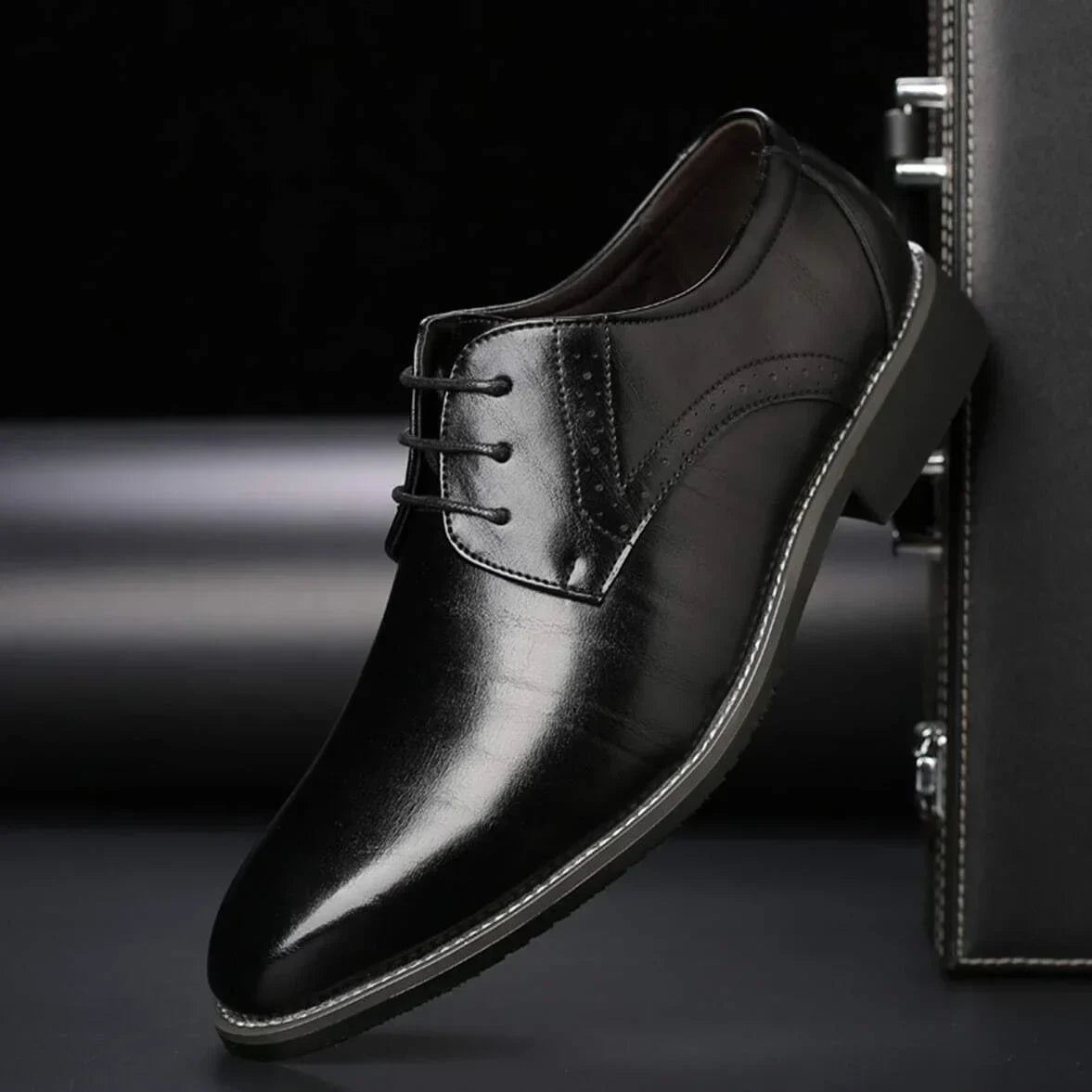 Men’s Brogue Oxford Dress Shoes for Formal Events