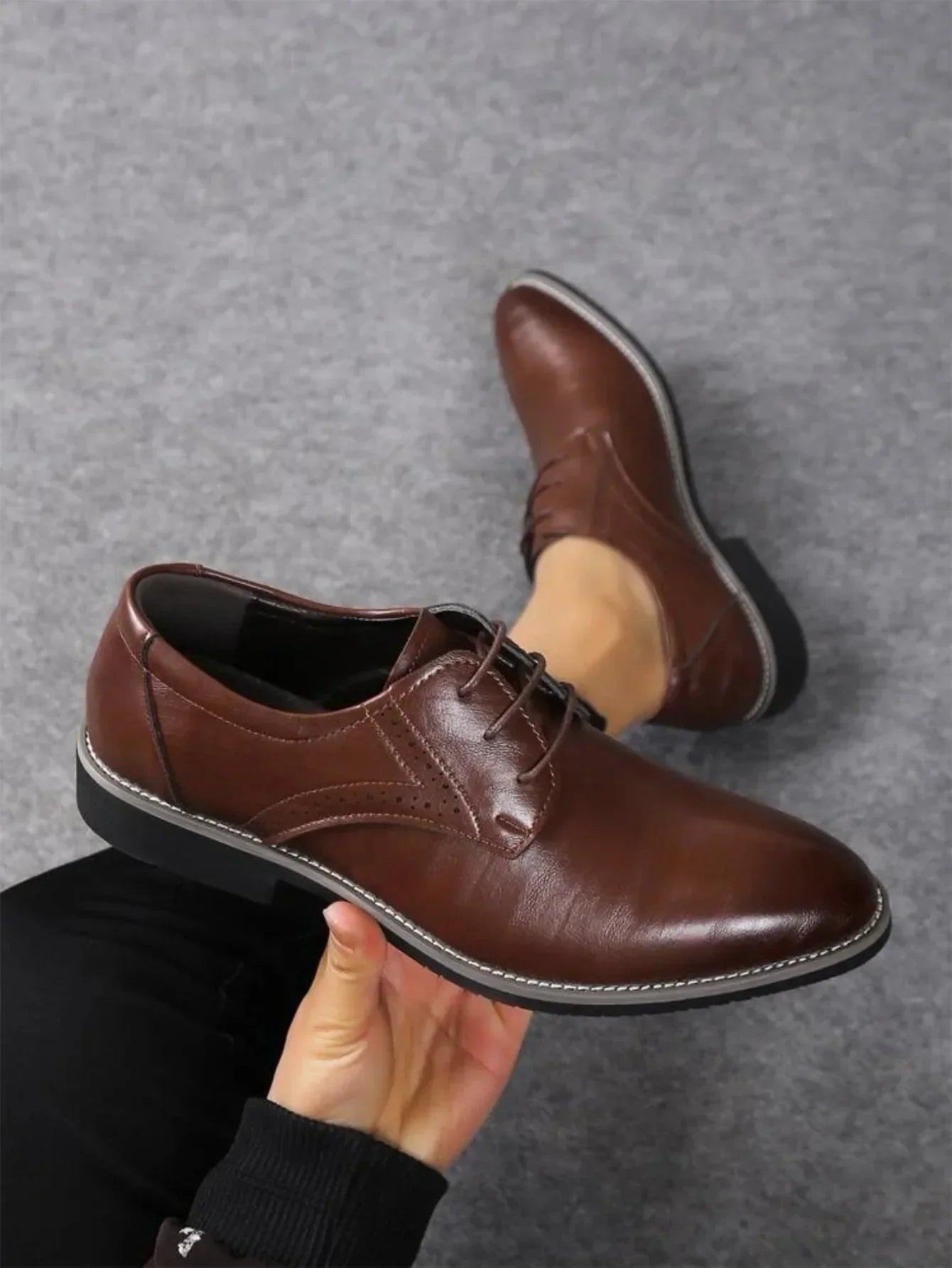 Men’s Brogue Oxford Dress Shoes for Formal Events