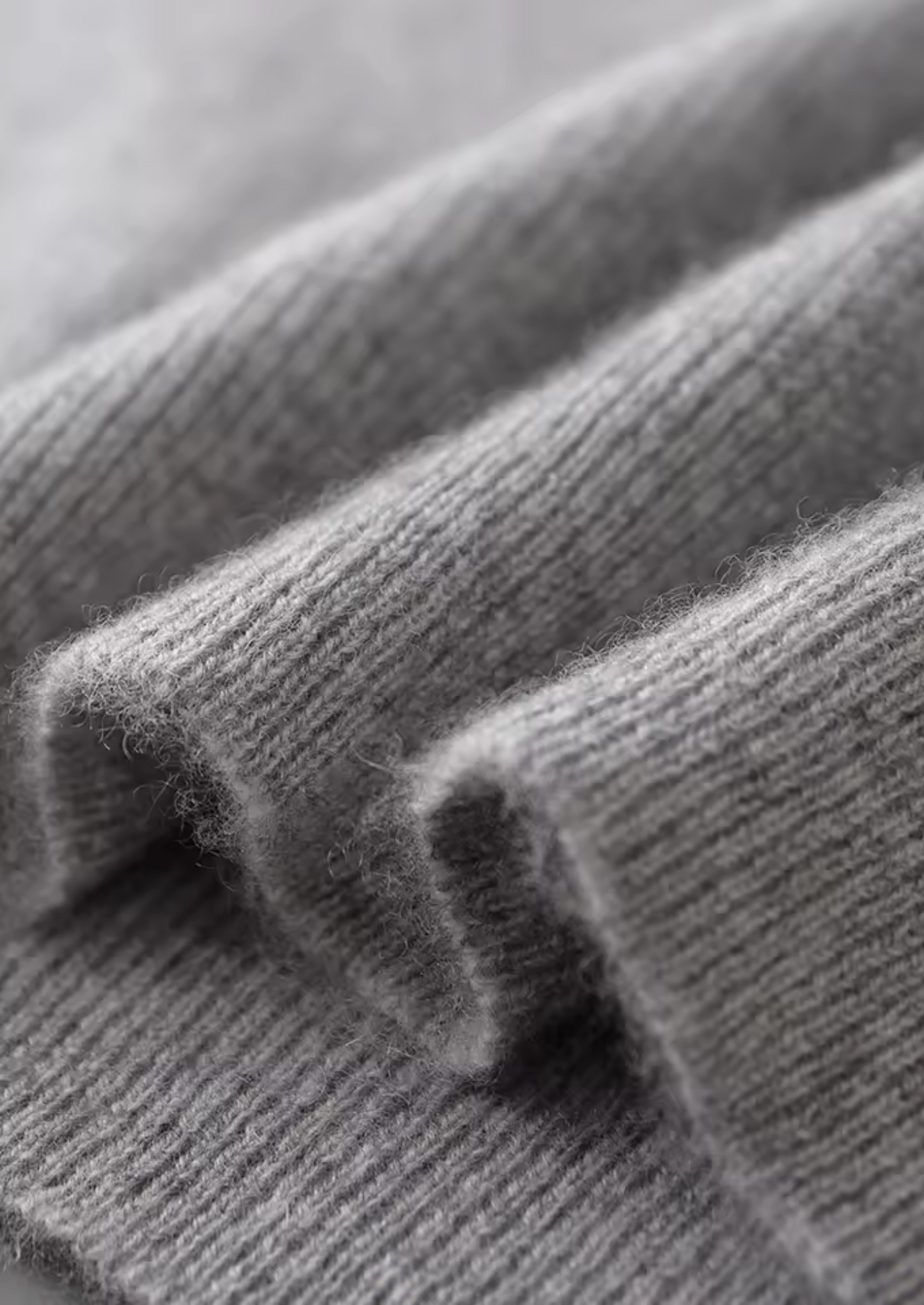 Men’s Crew Neck Vest - Sleek Sleeveless Style for Any Occasion