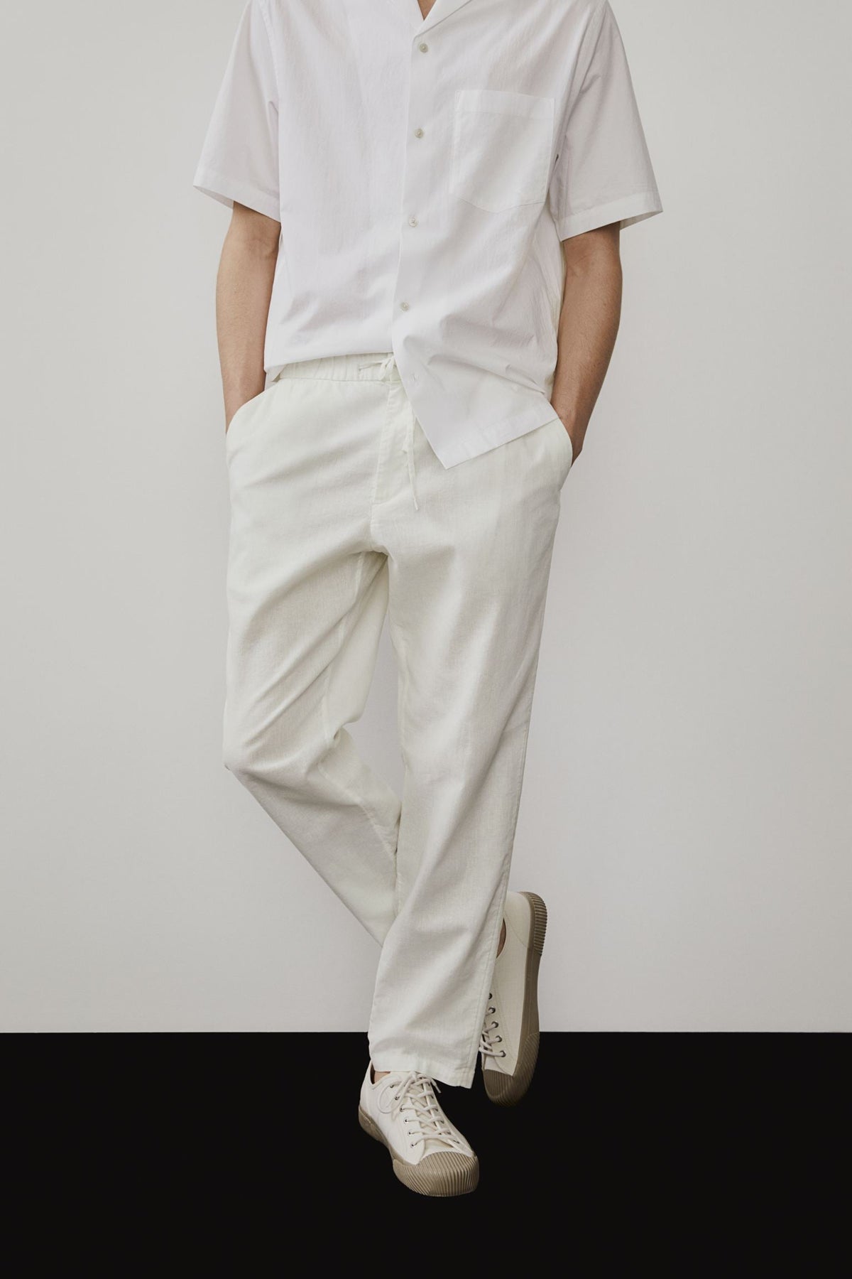 Men’s Drawstring Trousers for Smart Casual Wear