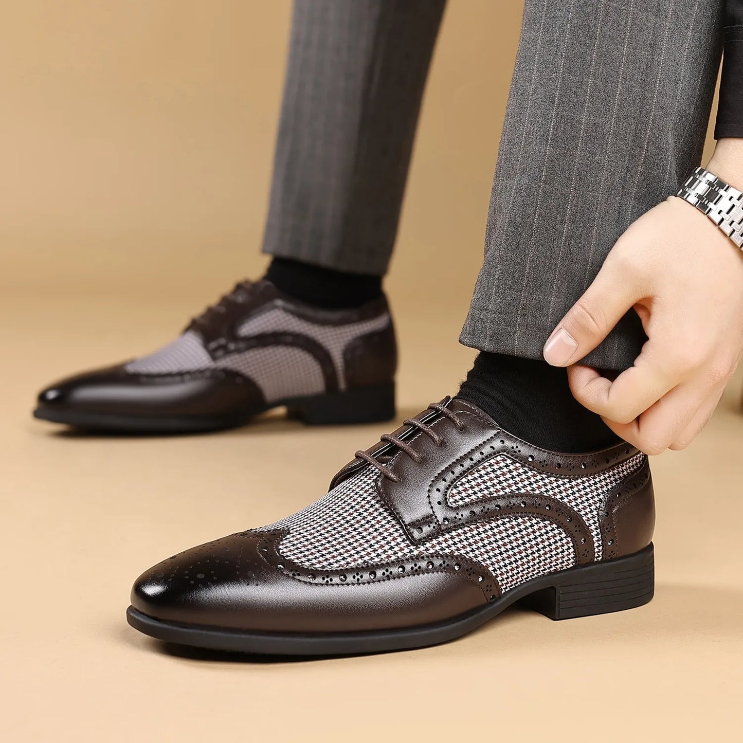 Men’s Houndstooth Oxford Dress Shoes - Sophisticated Brogue Style for Formal Events