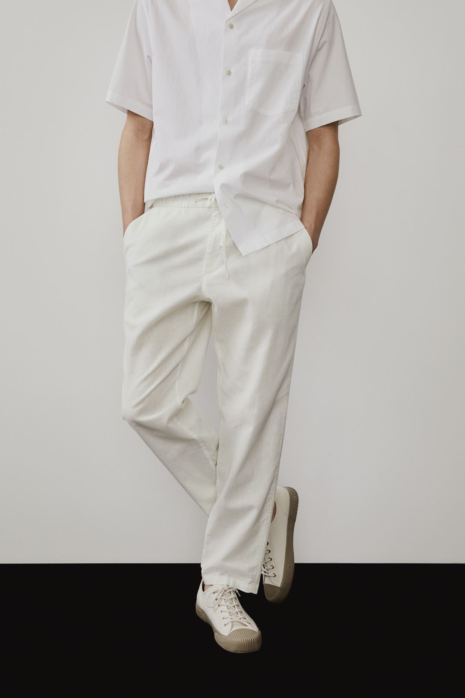Men’s Drawstring Trousers for Smart Casual Wear