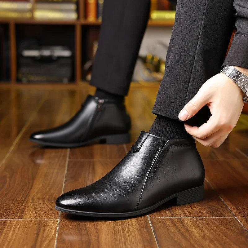 Men's Retro Ankle Boots - Stylish Polished Dress Shoes for Any Occasion