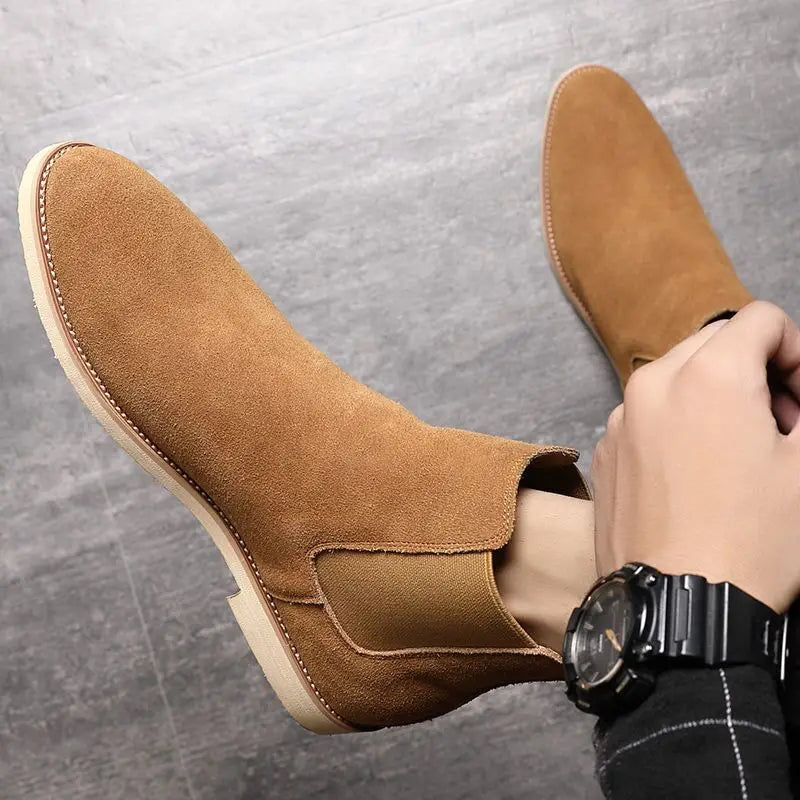 Men’s Retro Chelsea Boots - Stylish Medium-High Ankle Design for Any Occasion