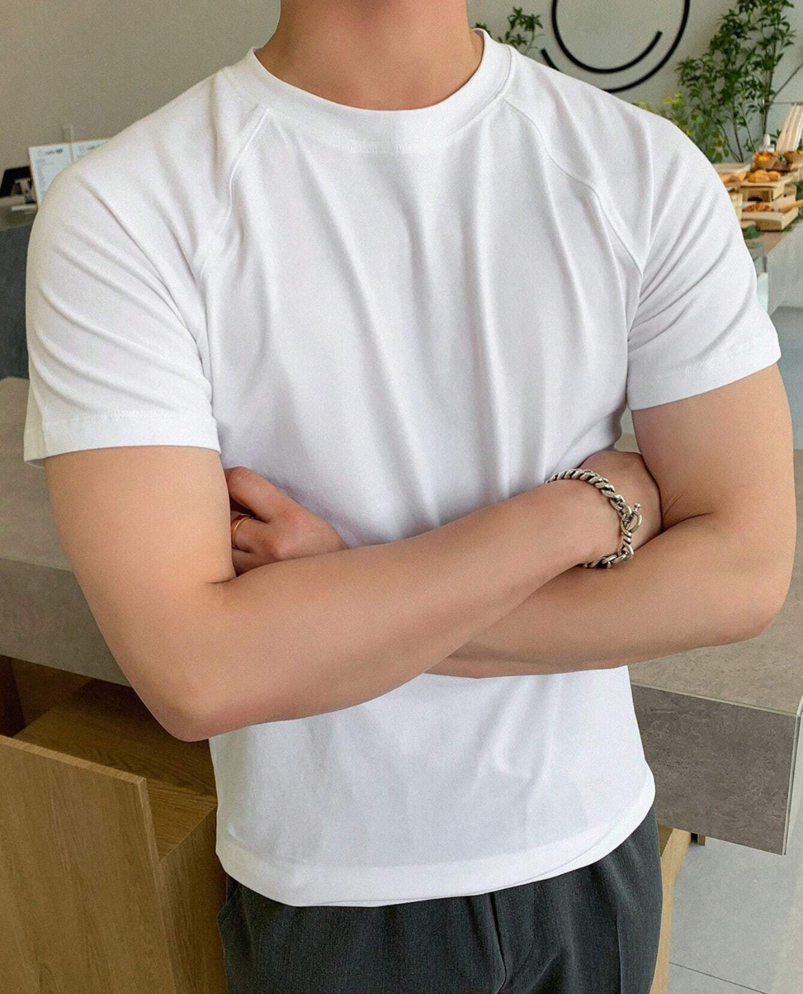 Men's Slim Fit T-Shirt | Tailored Cut & Structured Everyday Style