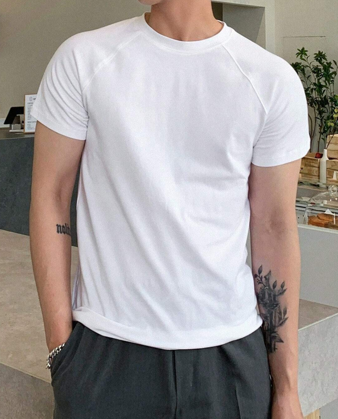 Men's Slim Fit T-Shirt | Tailored Cut & Structured Everyday Style