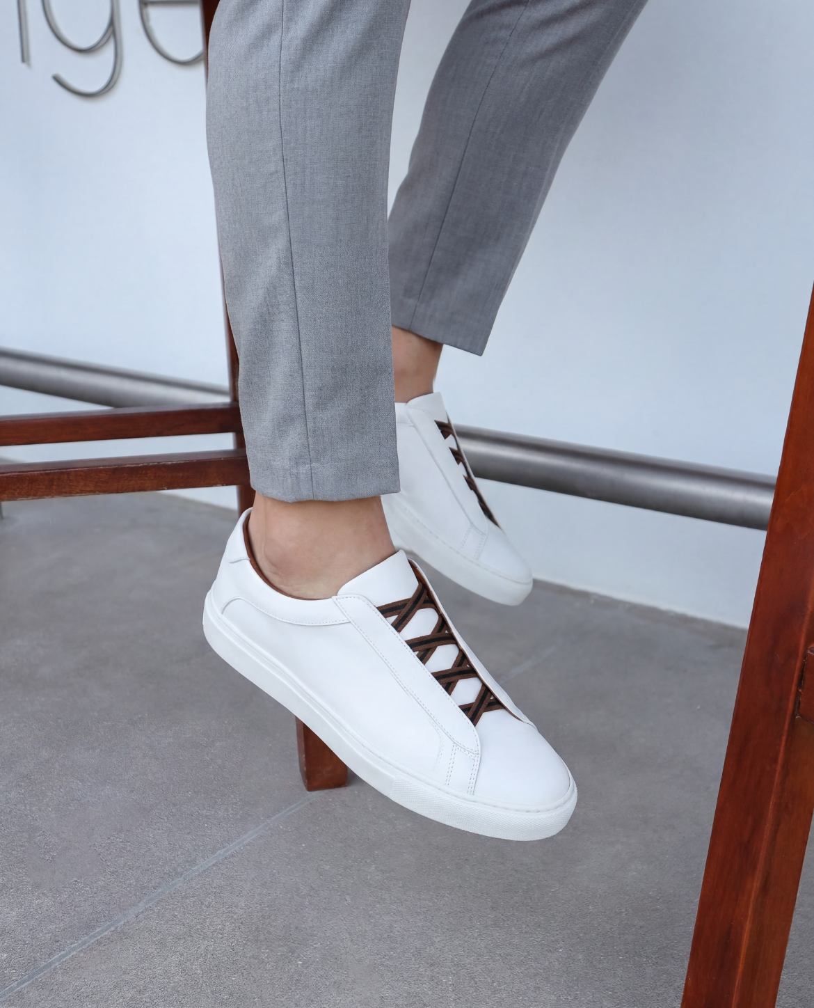 Men's Sneakers | Leather Slip-On Low-Top & Smart Casual Style