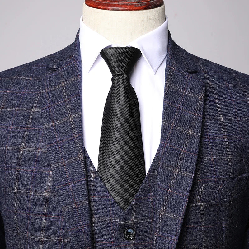 Men's Three-Piece Suit - Stylish Formal Attire