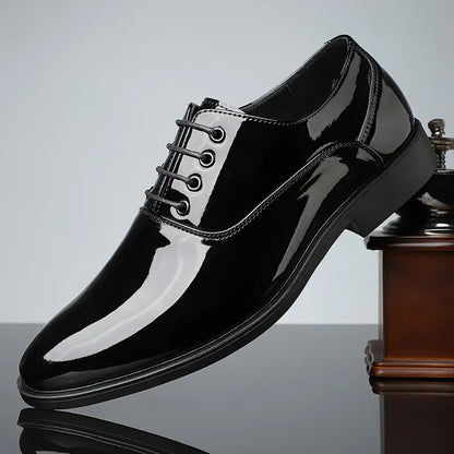 Men’s Two-Tone Patent Lace-Up Dress Shoes for Stylish Occasions