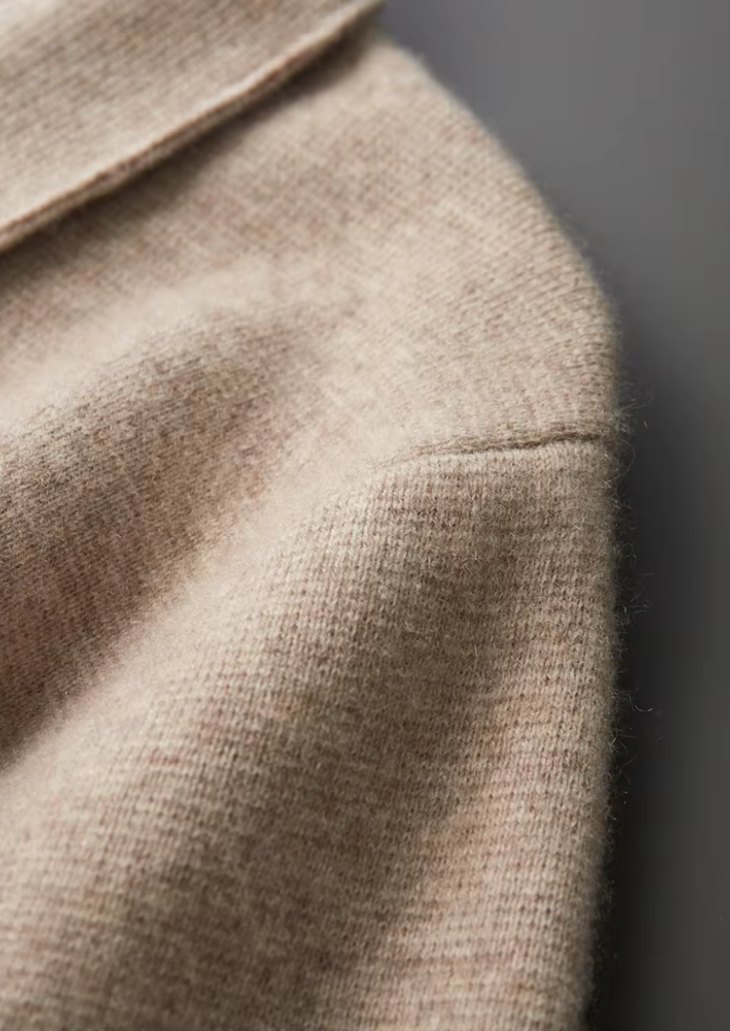 Men's Zip-Up Cardigan Sweater – Stylish Layer for Year-Round Wear