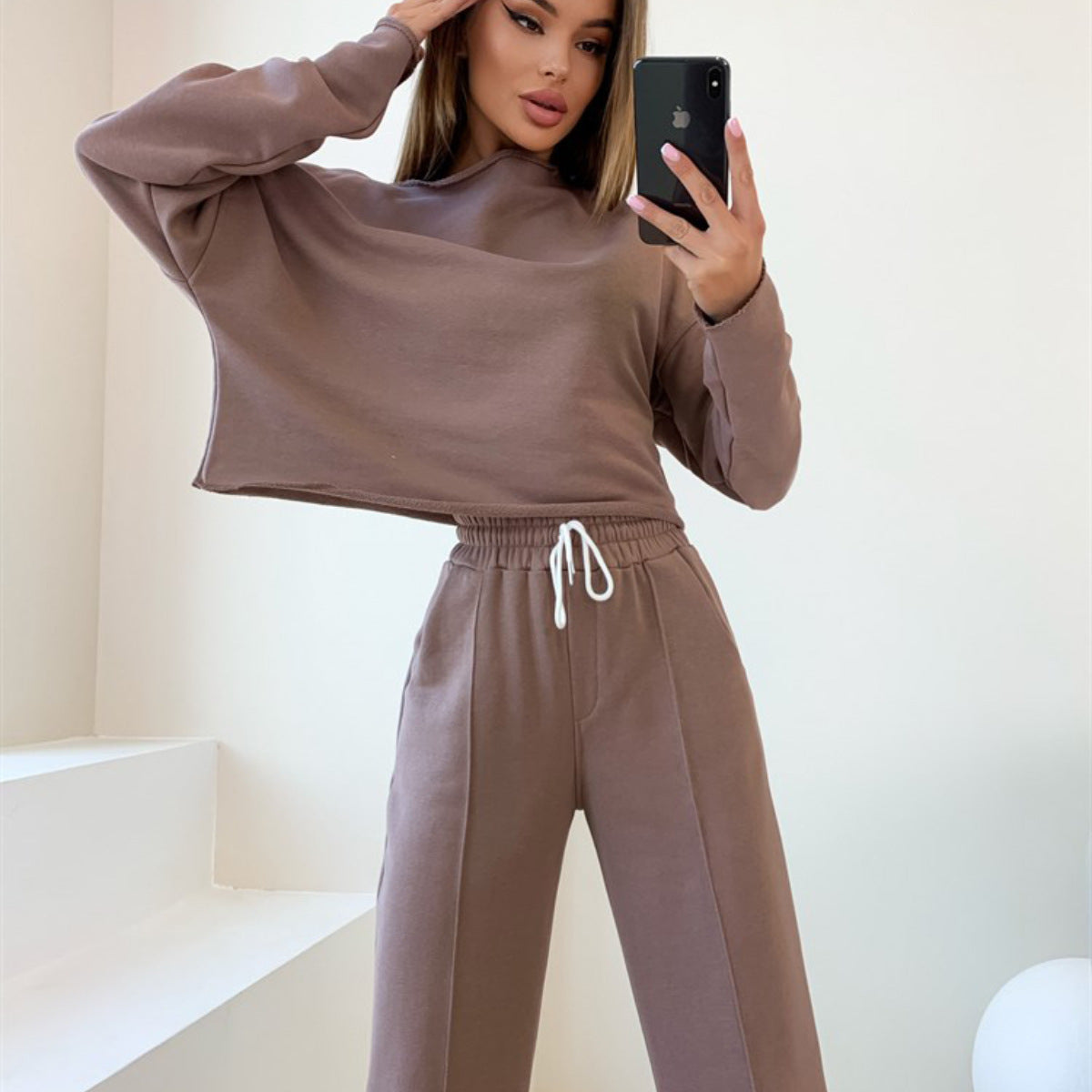 Women's Cropped Sweatshirt Set | Relaxed Fit & Loose Sweatpants 2