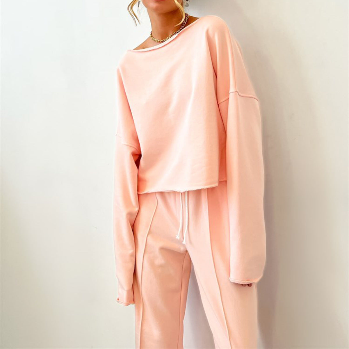 Women's Cropped Sweatshirt Set | Relaxed Fit & Loose Sweatpants 1