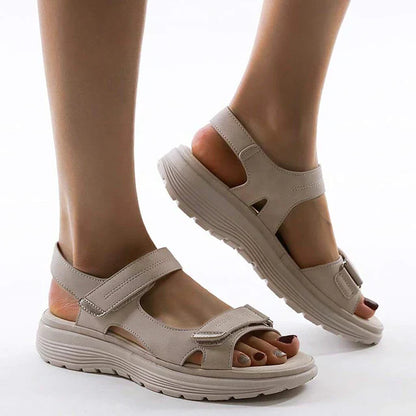 Oakley Summer Sandals with Flexible Sole for Beach and Outdoor Wear