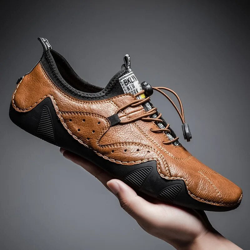 Perforated Bungee Lace Low-Top Driving Shoes for Men – Orthopedic Comfort & Style 1