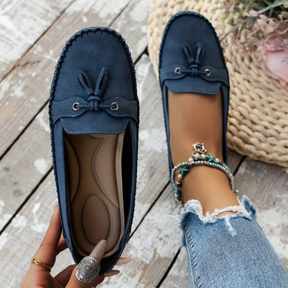 Reagan – Chic Bow Loafers for Any Occasion