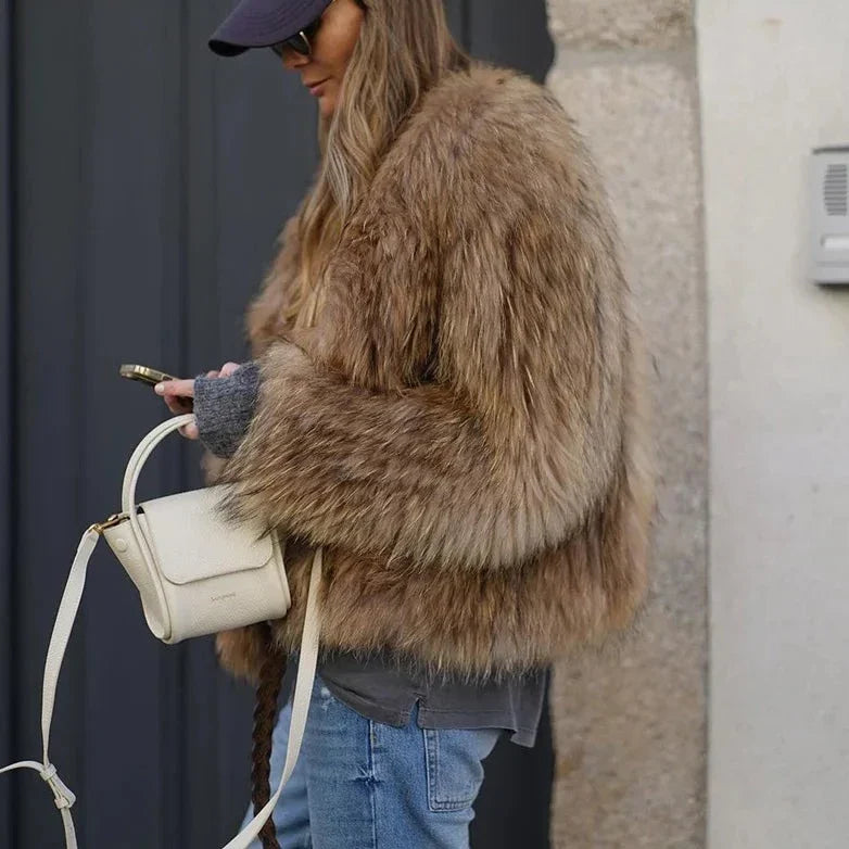 Women's Plush Fur Jacket | Warm & Weatherproof 4