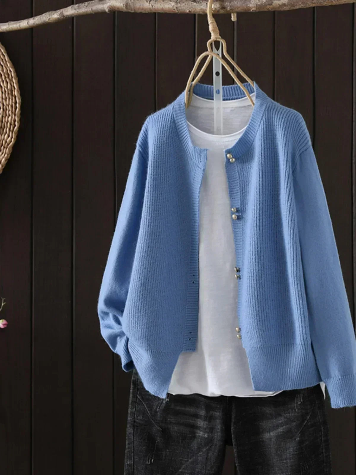 Women's Cardigan | Relaxed Fit & Seasonal Comfort 2