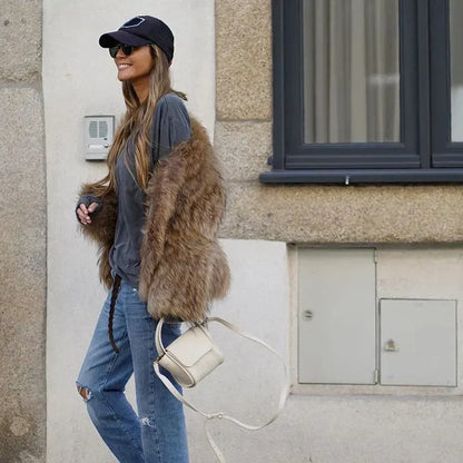 Women's Plush Fur Jacket | Warm & Weatherproof 3