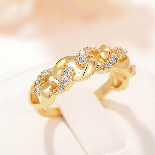 Stunning Gold Chain Ring for Formal & Everyday Wear