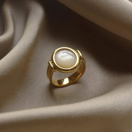 Stunning Pearl Fashion Ring for Special Occasions