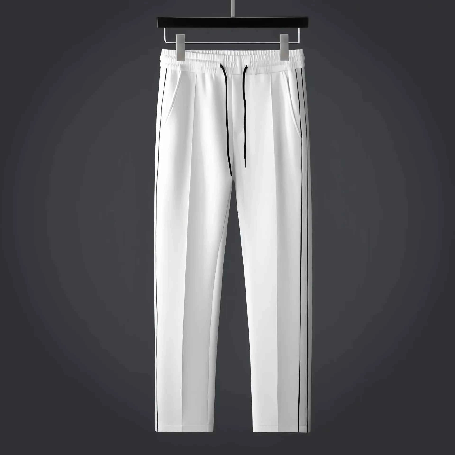 Stylish Tracksuit Set for Ultimate Comfort 3