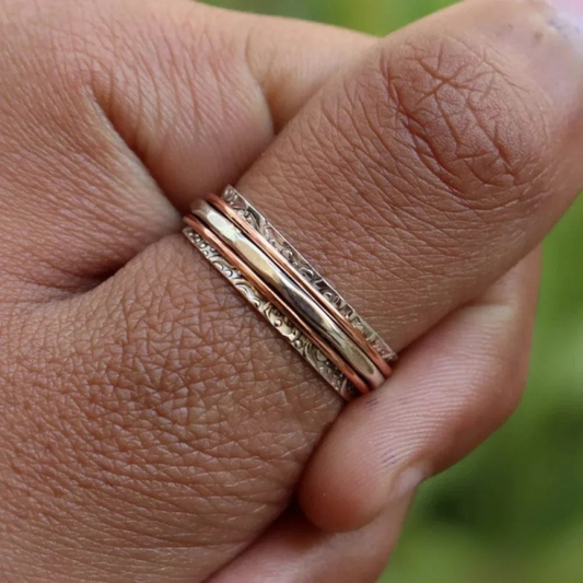 Timeless Retro-Inspired Ring for All Occasions